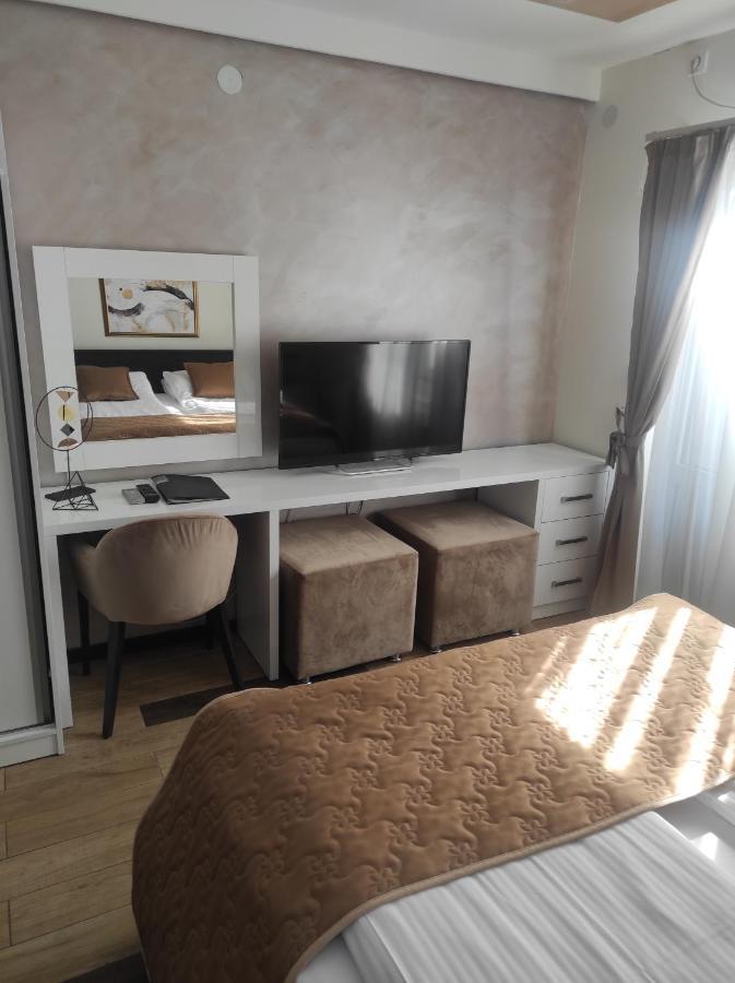 Prima Lux Apartments & Studio Nis Luaran gambar