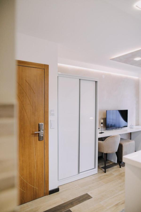 Prima Lux Apartments & Studio Nis Luaran gambar