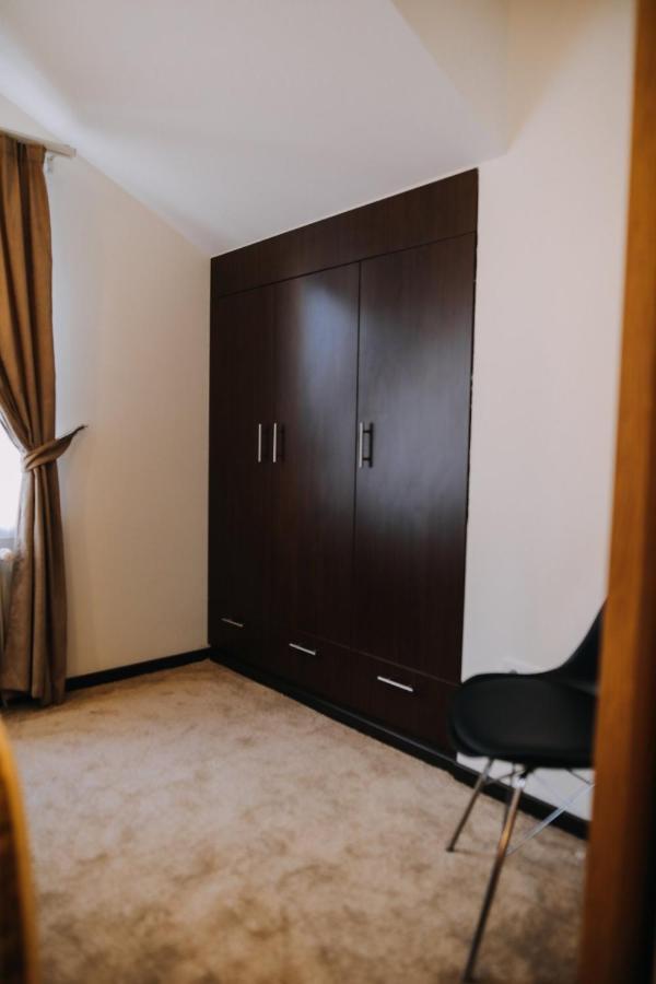 Prima Lux Apartments & Studio Nis Luaran gambar